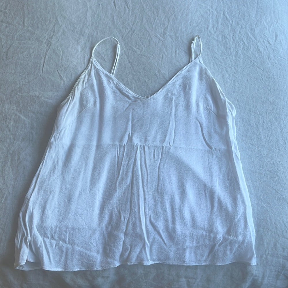 White aritzia tank top- good used condition